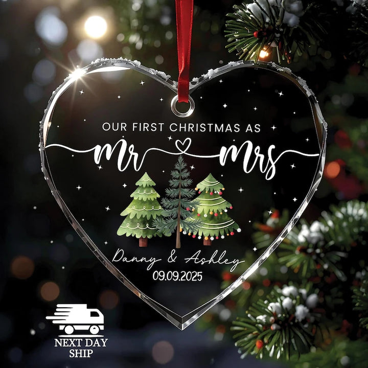 Personalized First Christmas as Mr and Mrs Glass Ornament, Custom Couple Names and Wedding Date, Newlywed Gift