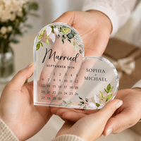 Personalized Heart Acrylic Plaque Keepsake for Wedding Gift, Custom Married Date Calendar Couple Names Plaque, Wedding Day & Newlywed Keepsake