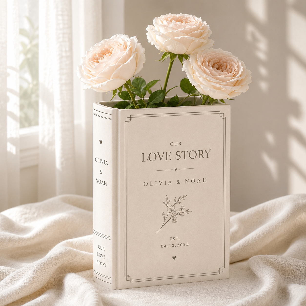 Personalised Love Story Ceramic Book Vase, Custom Wedding Gift for Couple, Bridal Shower Gift, Engagement Wedding Gift, Bridesmaid Gift