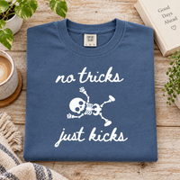No Tricks Just Kicks Halloween Pregnancy Shirt – Expecting Mom Tee