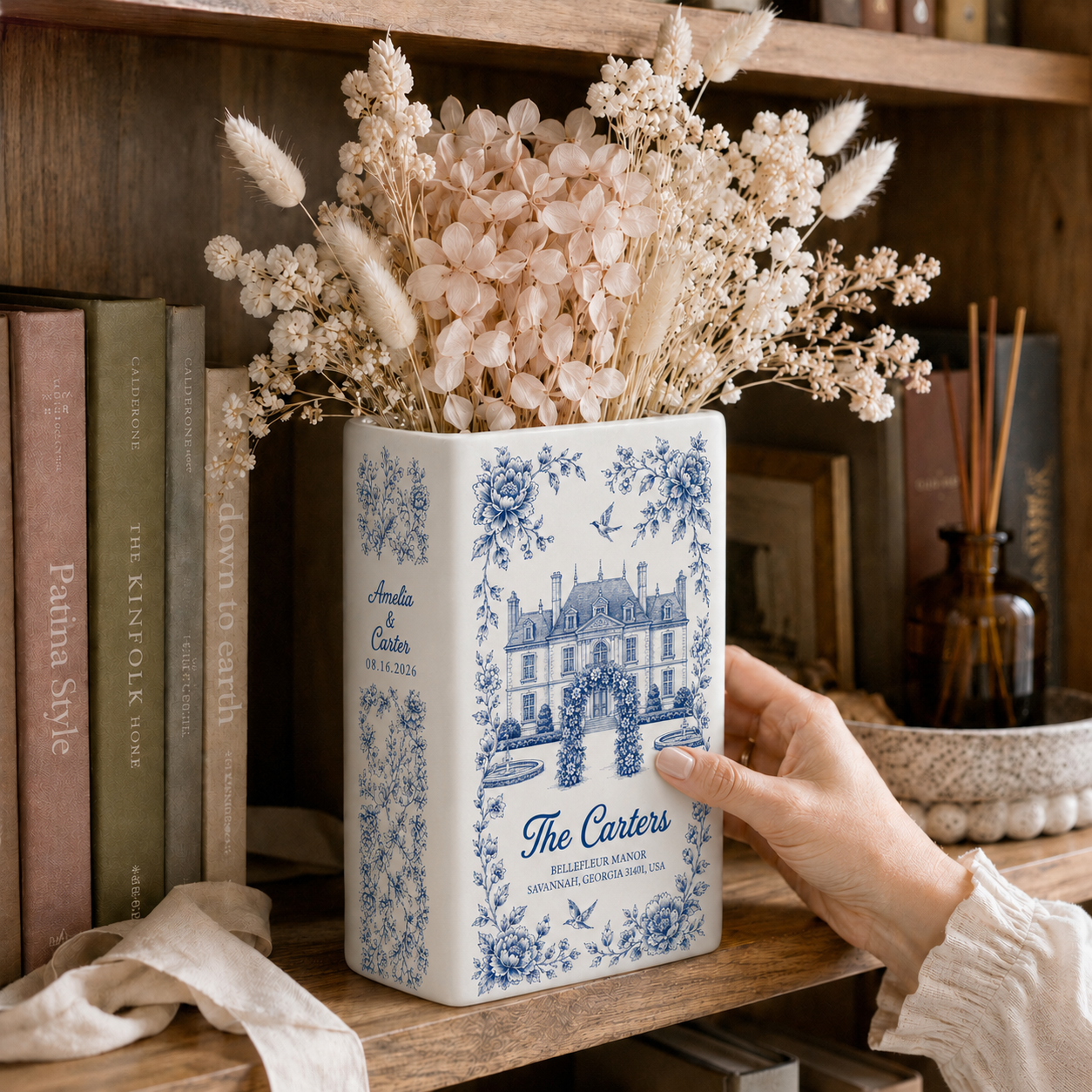 Personalized Wedding Venue Photo Toile Illustrated Venue Decor, Custom Ceramic Book Vase,Wedding Gift For Couple,Custom Keepsake Flower Vase