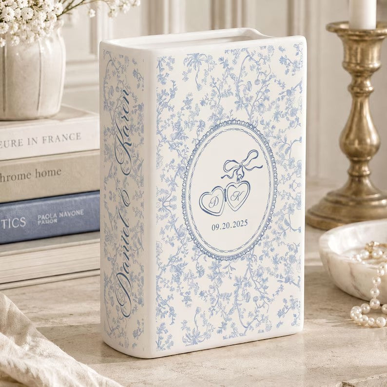 Custom Toile Couple Ceramic Book Vase, Wedding Gift, Bridal Shower Gift, Anniversary Gift, Bridesmaid Gift, Engagement Gift, Gift for Couple