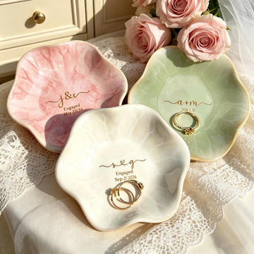 Custom Ceramic Engaged Ring Tray For Mr and Mrs Gift, Personalized Trinket Dish For Wedding Date Gifts, Customized Jewelry Dish With Name