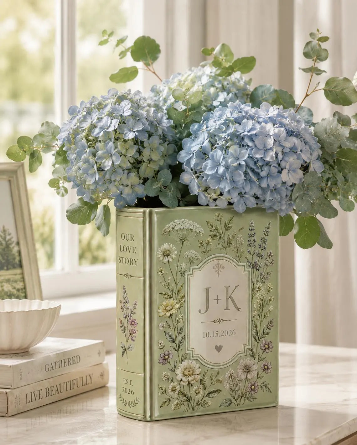 Personalized Ceramic Book Vase, Custom Name Date Book Vase, Wedding Gift for Couple, Anniversary Gift, Book Lover Vase, Floral Home Decor