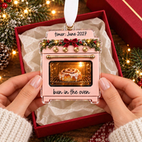 Personalized Bun in the Oven Ornament, Pregnancy Announcement Christmas Gift, Expecting Parents Baby Reveal, Custom Due Date Mom to Be Gifts