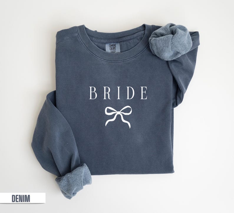 Bride Shirt Comfort Colors Future Mrs Tshirt Custom Gift for Bride to Be Minimalist Bride T Shirt Engagement Gift for Honeymoon Tee Cute Bow