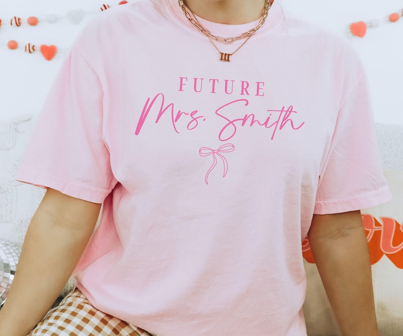 Custom Future Mrs Bow Comfort Colors Shirt Bridal Gift Minimalist Bride Shirt Future Mrs Coquette Bride to be Gift for Engagement Party