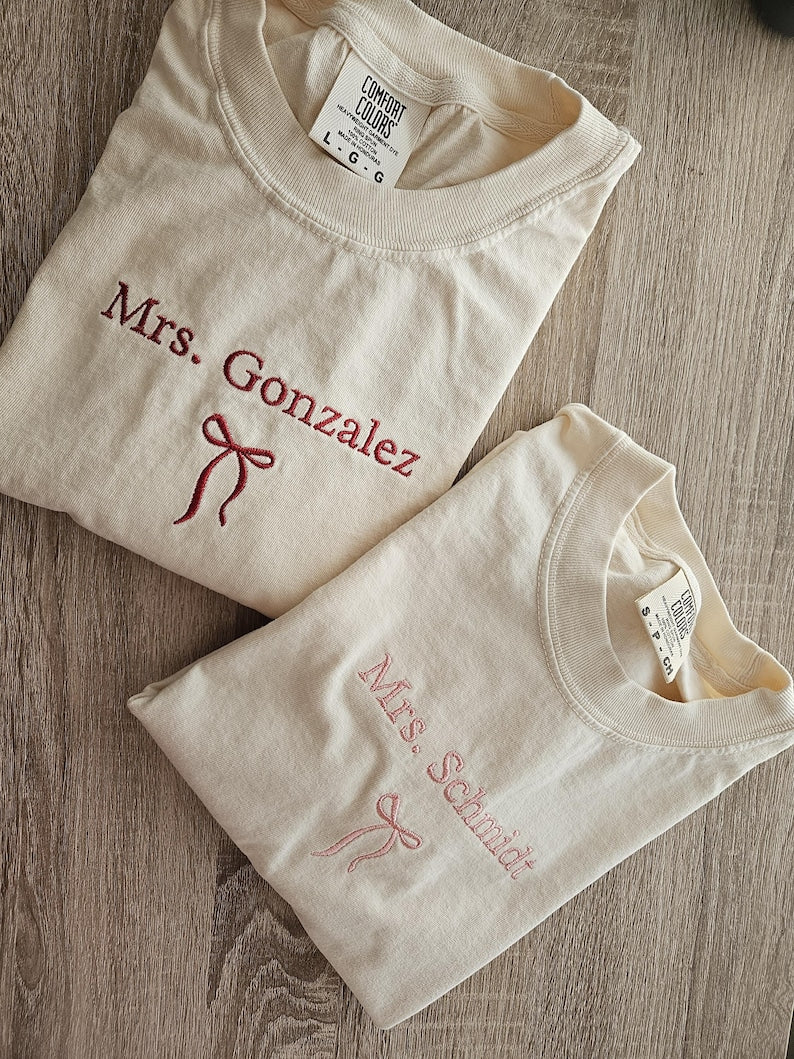 Embroidery Custom Mrs. Bride Shirt, Bride Gift, Wedding shirt, Engagement gift, Bachelorete party tee, Gift for her, Coquette bow bride tee.
