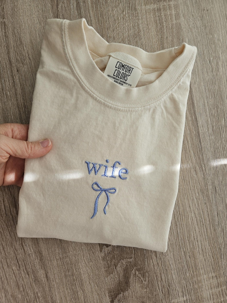 Embroidery Custom Mrs. Bride Shirt, Bride Gift, Wedding shirt, Engagement gift, Bachelorete party tee, Gift for her, Coquette bow bride tee.