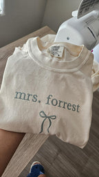 Embroidery Custom Mrs. Bride Shirt, Bride Gift, Wedding shirt, Engagement gift, Bachelorete party tee, Gift for her, Coquette bow bride tee.