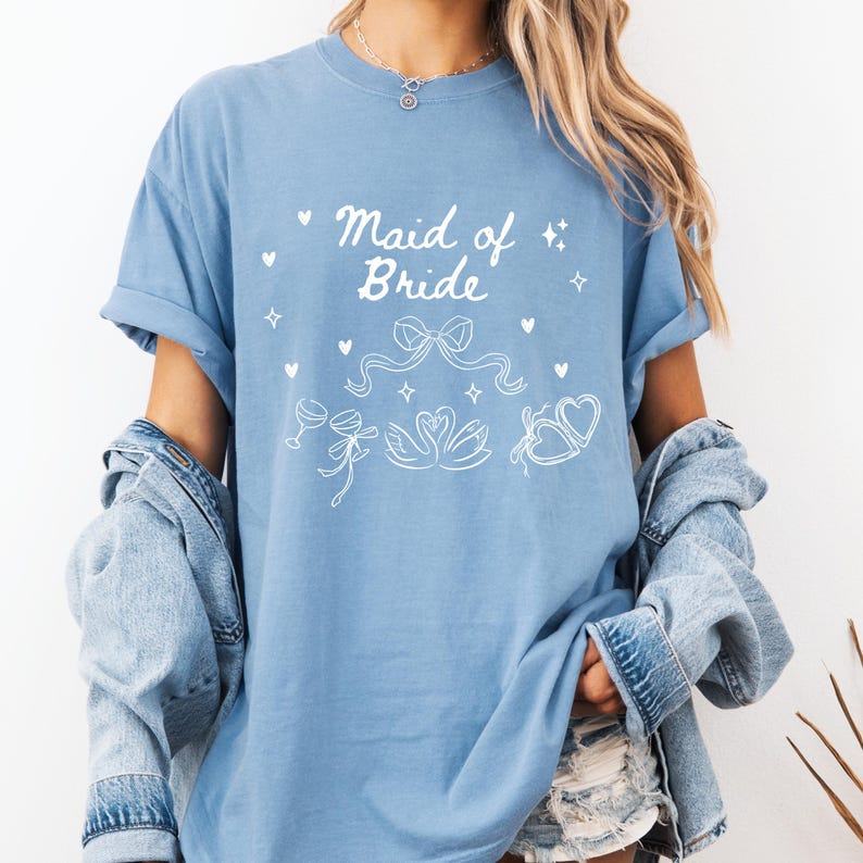 Coquette Bow Bride Shirt, Comfort Colors Wedding Tee, Bridal Party Top for Bachelorette, Getting Ready Outfit, Cute Bride T Shirt Gift