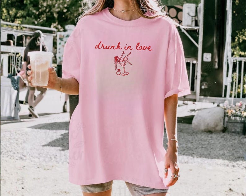 Drunk In Love Bachelorette Shirts Just Drunk Bridal Party Tee Funny Bach Trip Outfit Bride Squad Matching Shirts
