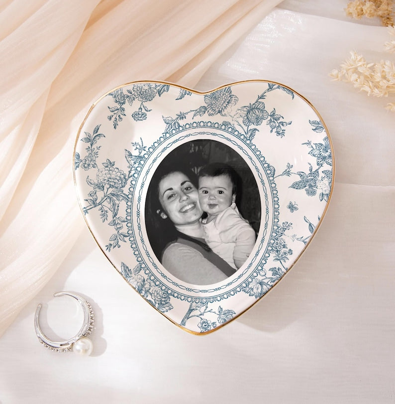 Mother of the Bride Gift, Toile De Jouy Trinket Tray, Custom Mother Photo Ring Dish, Mother of the Bride Wedding Day Gift from Daughter