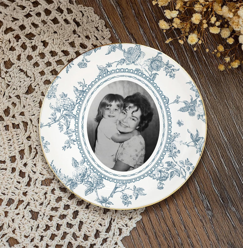 Mother of the Bride Gift, Toile De Jouy Trinket Tray, Custom Mother Photo Ring Dish, Mother of the Bride Wedding Day Gift from Daughter