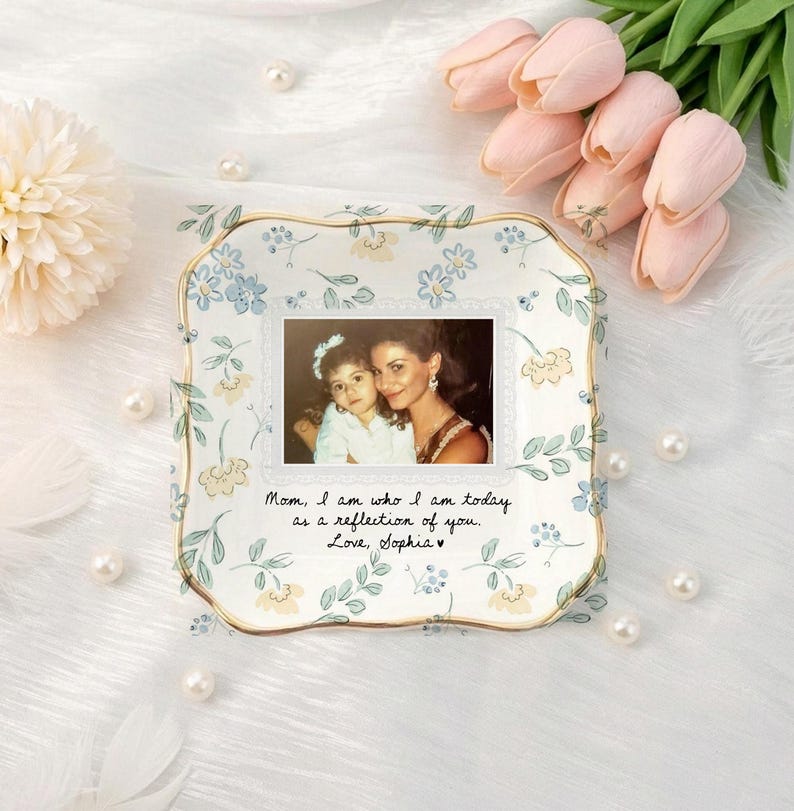 Personalized Mother of The Bride Gift, Picture Jewlery Plate, Custom Mom Photo Jewelry Dish, Wedding Gifts for Mom, Mom Gift