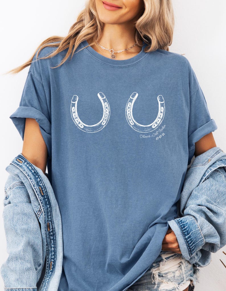 Comfort Colors Horseshoe Bachelorette Shirt, Cowgirl Bride, Last Rodeo, Custom Western Bridal Party Tee, Texas Bach T-Shirt
