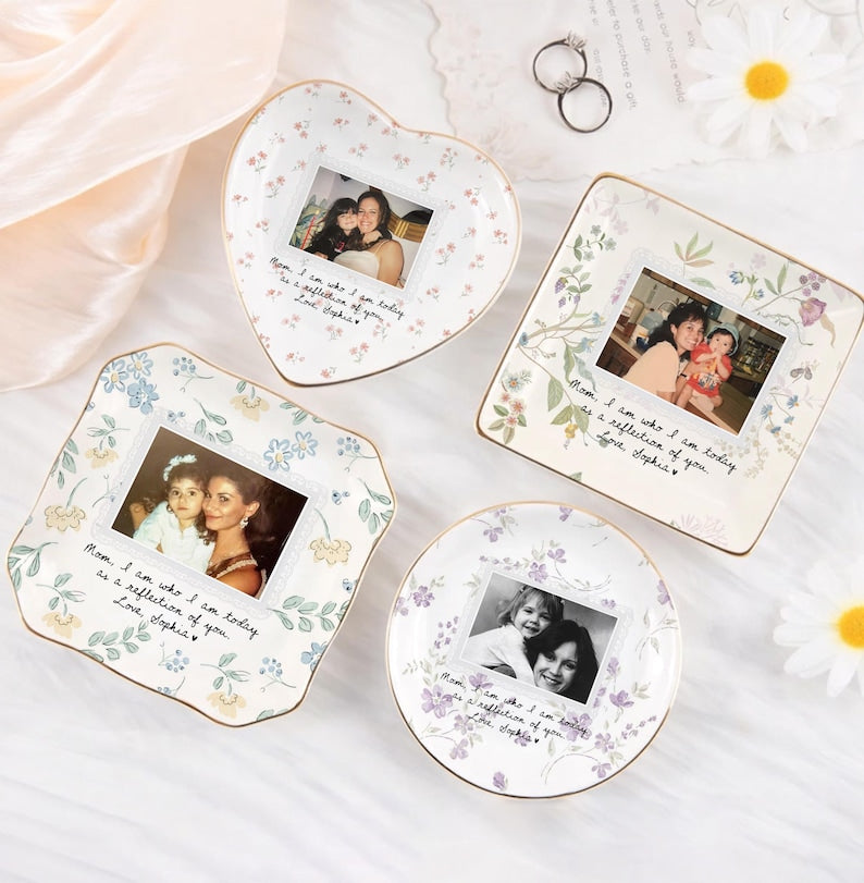 Personalized Mother of The Bride Gift, Picture Jewlery Plate, Custom Mom Photo Jewelry Dish, Wedding Gifts for Mom, Mom Gift