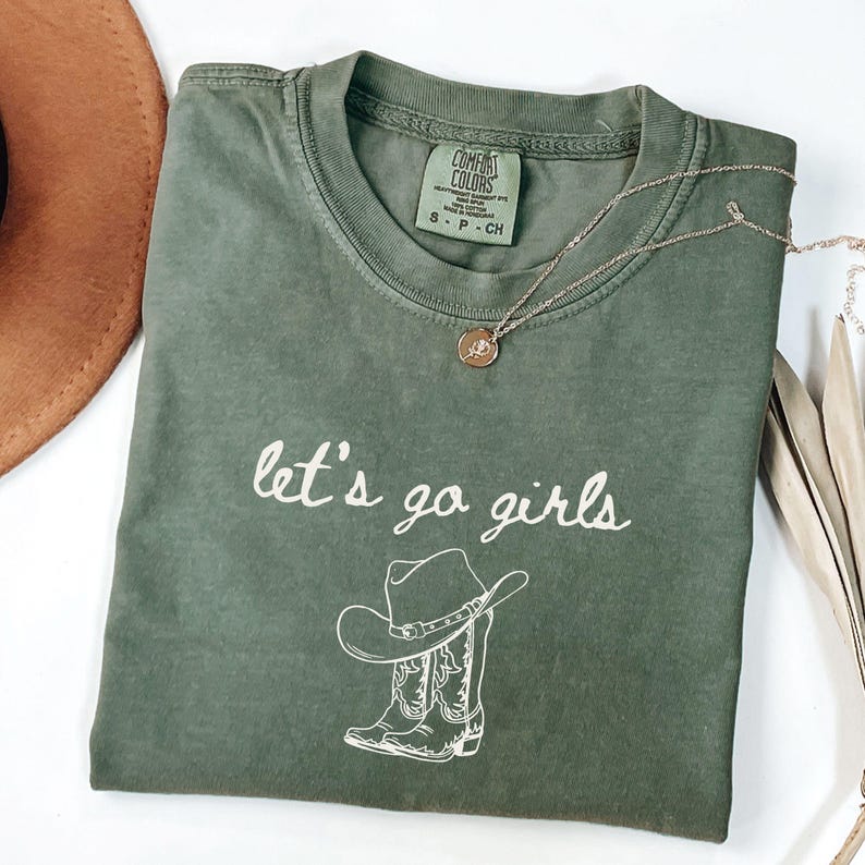 Man I Feel Like A Bride Shirt, Comfort Colors Western Bachelorette Tee, Lets Go Girls Cowgirl Bridal Party Shirt, Bride Tee