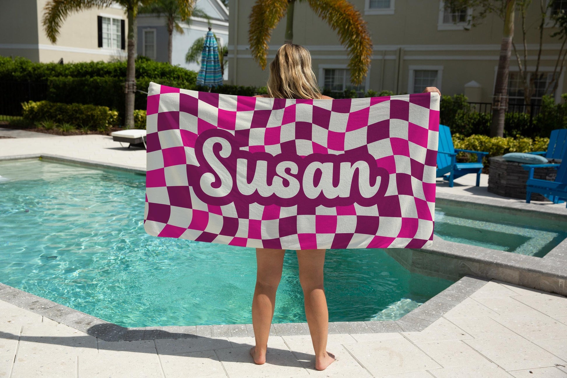Custom Checkered Kids Name Towel Personalized Wavy Checker Beach Towel Customized Pool Gift for Girls Group Summer Trip Vacation Holiday