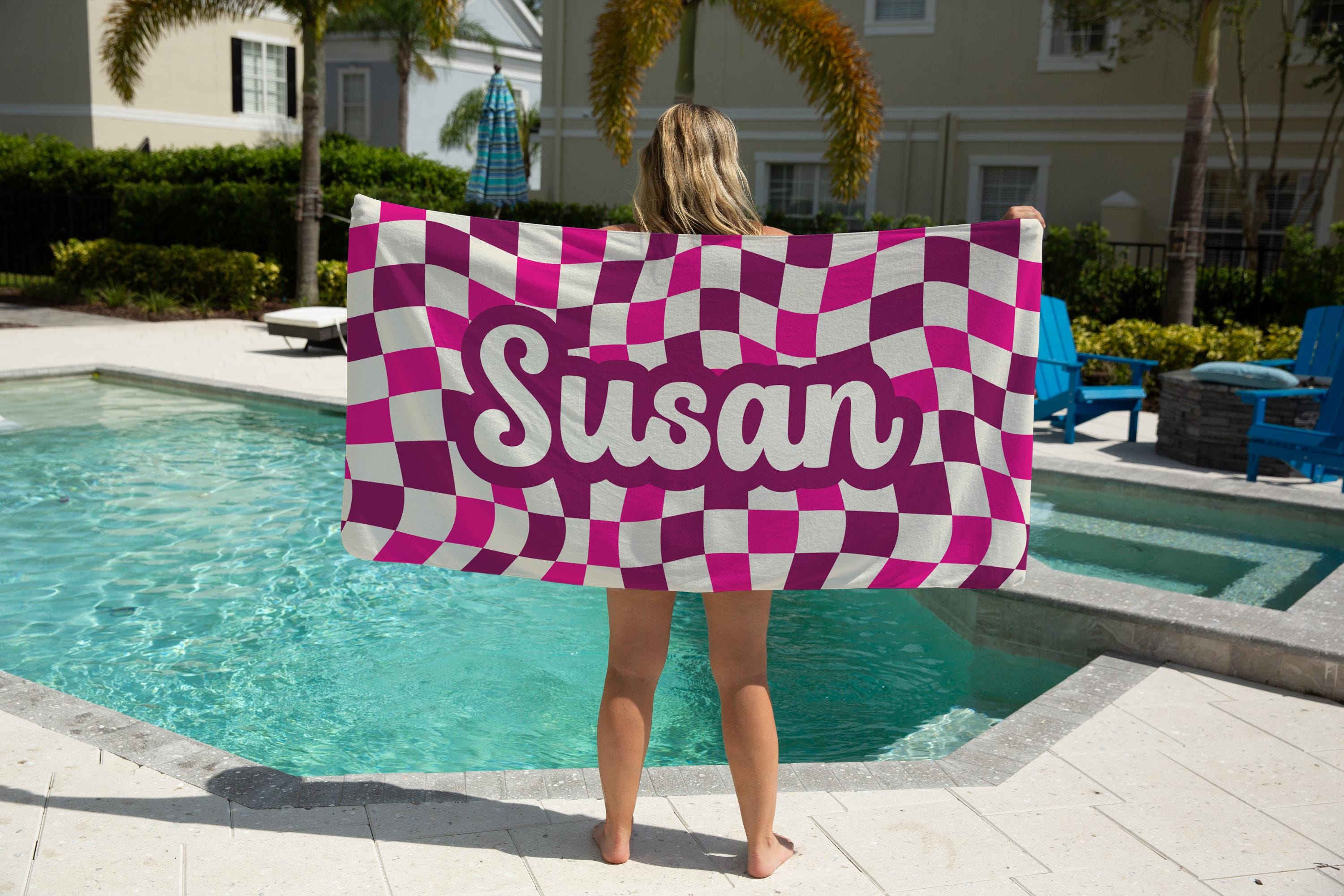 Custom Checkered Kids Name Towel Personalized Wavy Checker Beach Towel Customized Pool Gift for Girls Group Summer Trip Vacation Holiday