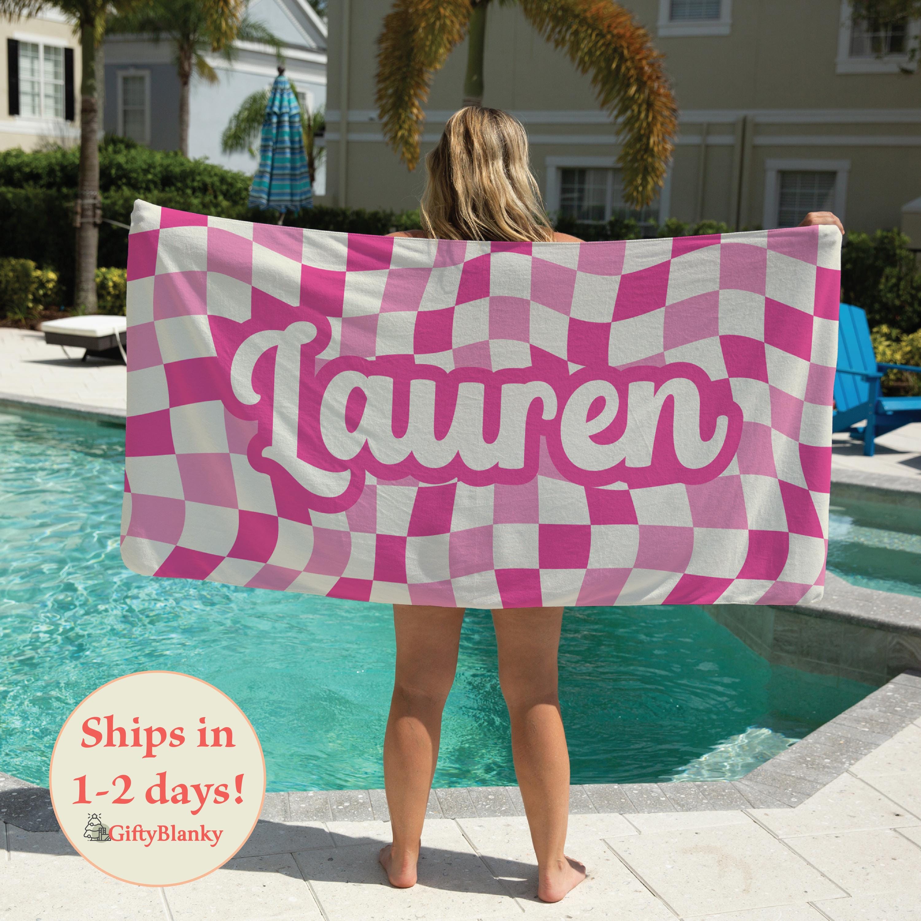 Custom Checkered Kids Name Towel Personalized Wavy Checker Beach Towel Customized Pool Gift for Girls Group Summer Trip Vacation Holiday
