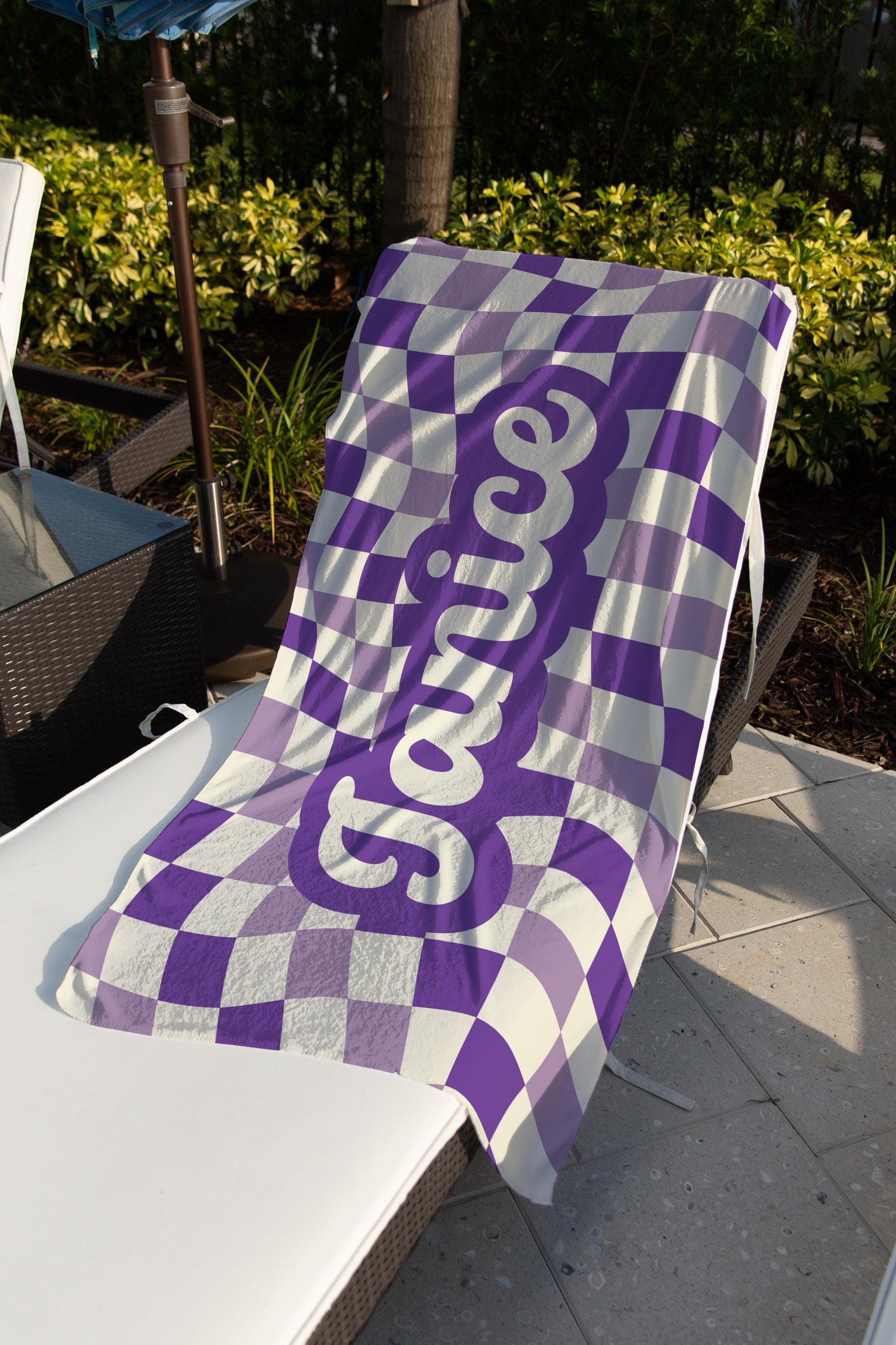 Custom Checkered Kids Name Towel Personalized Wavy Checker Beach Towel Customized Pool Gift for Girls Group Summer Trip Vacation Holiday
