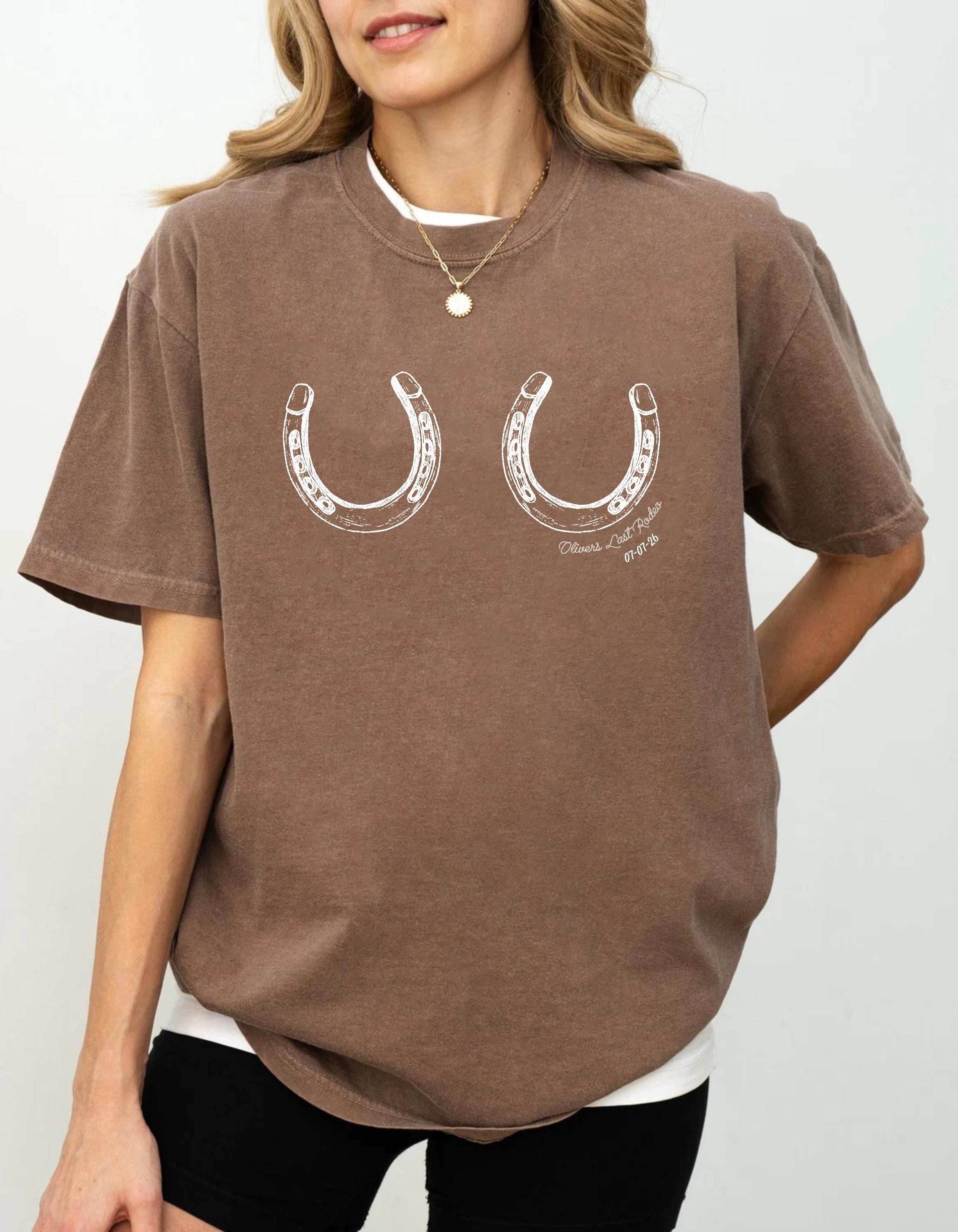 Comfort Colors Horseshoe Bachelorette Shirt, Cowgirl Bride, Last Rodeo, Custom Western Bridal Party Tee, Texas Bach T-Shirt