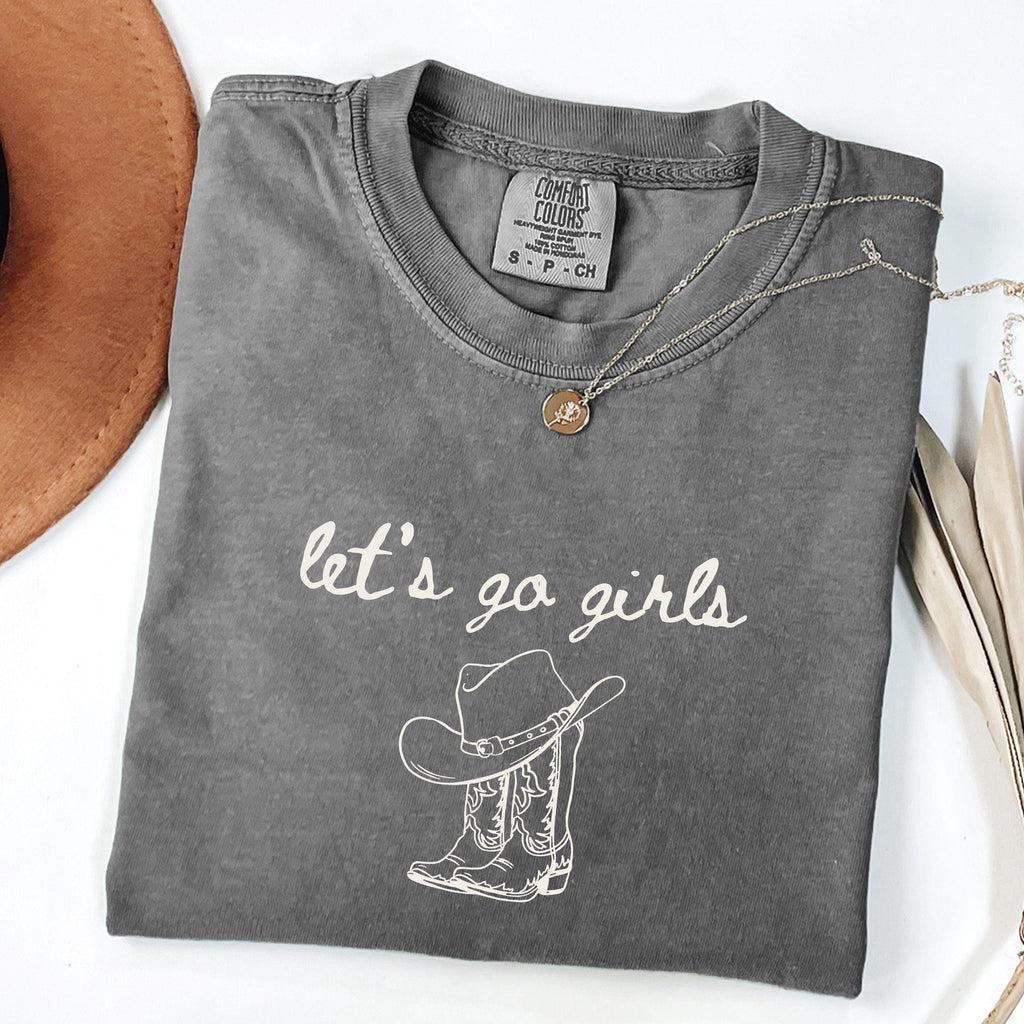 Man I Feel Like A Bride Shirt, Comfort Colors Western Bachelorette Tee, Lets Go Girls Cowgirl Bridal Party Shirt, Bride Tee